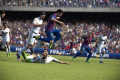 FIFA13_Messi_avoids_tackle_WM